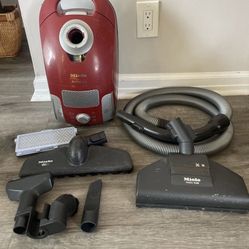 Miele S4210 Antares 1200w  Vacuum Cleaner No Hose w/ Tube,Turbo Head,Attachments