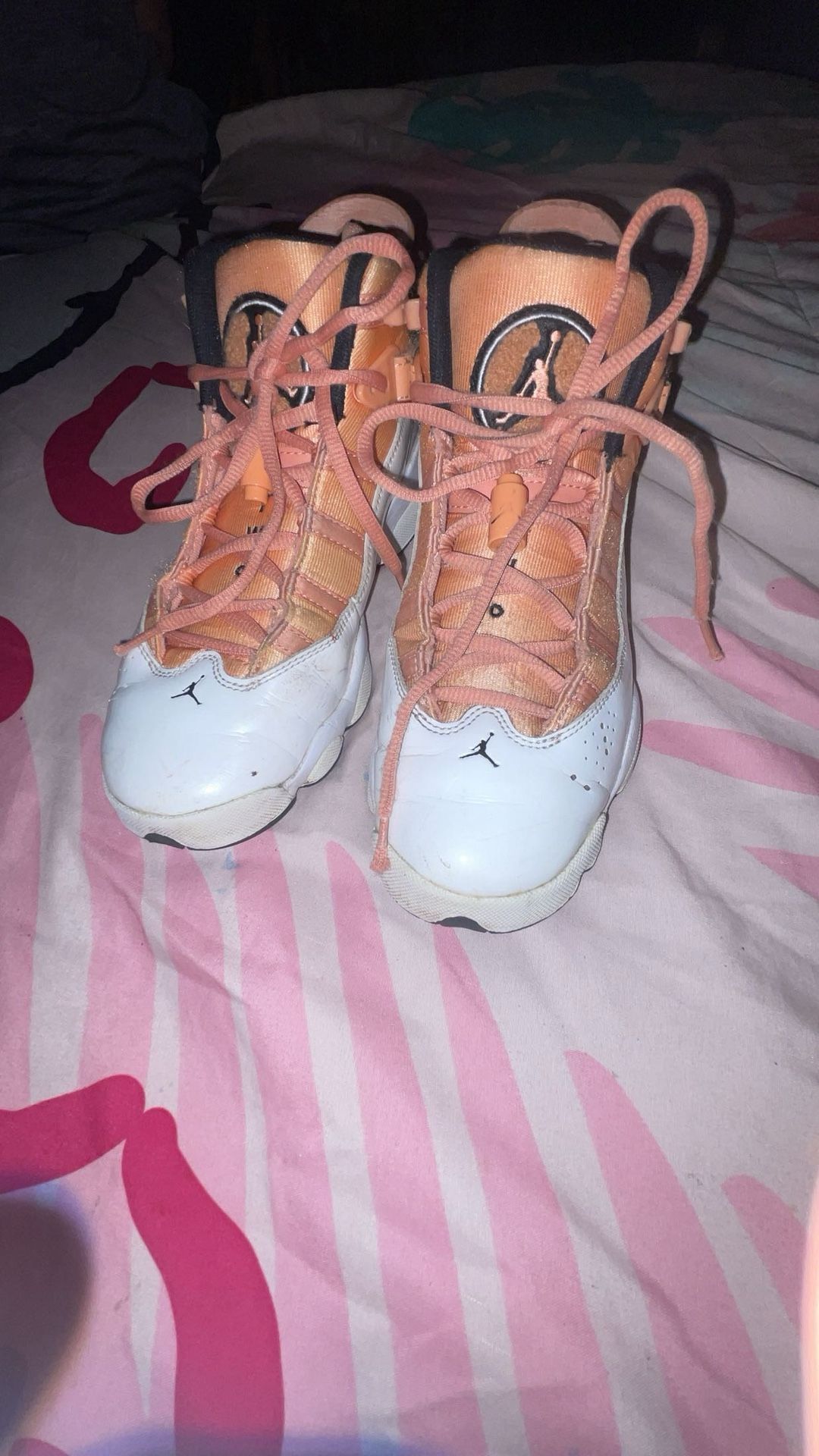 Jordan’s (pink / Size 5.5)