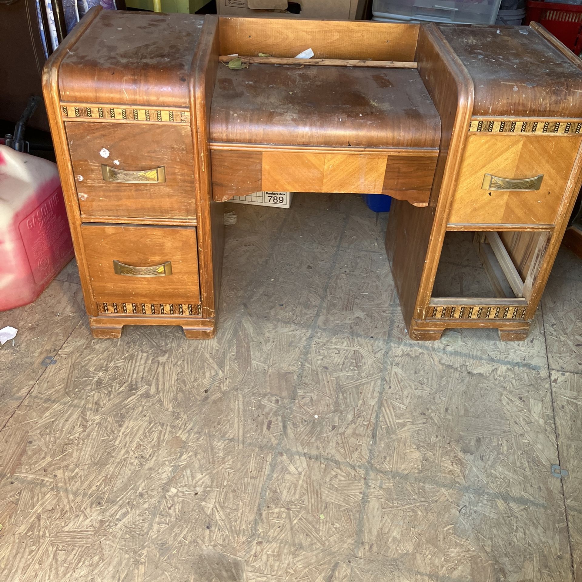 Antique Vanity With Mirror