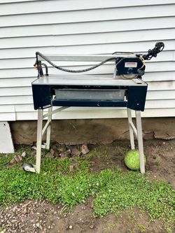 Chicago electric wet saw was stand