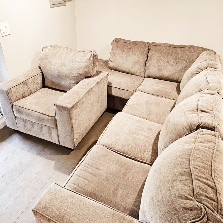 semi new sofa set for sale... Size Around 8 ft X 9 ft