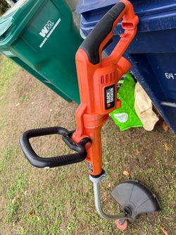 Black & Decker Electric String Trimmer / Edger