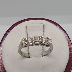 14k White Gold Diamond Wedding Band