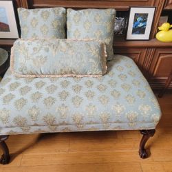 Beautiful Ottoman With Matching Pillows