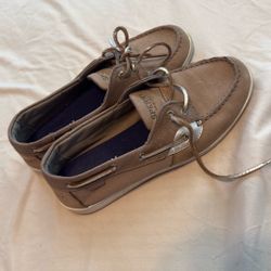 Women’s Sperrys 8 1/2 