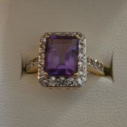  Elegant 14K Gold Emerald-Cut Amethyst & Diamond Halo Ring – 4.55 CT