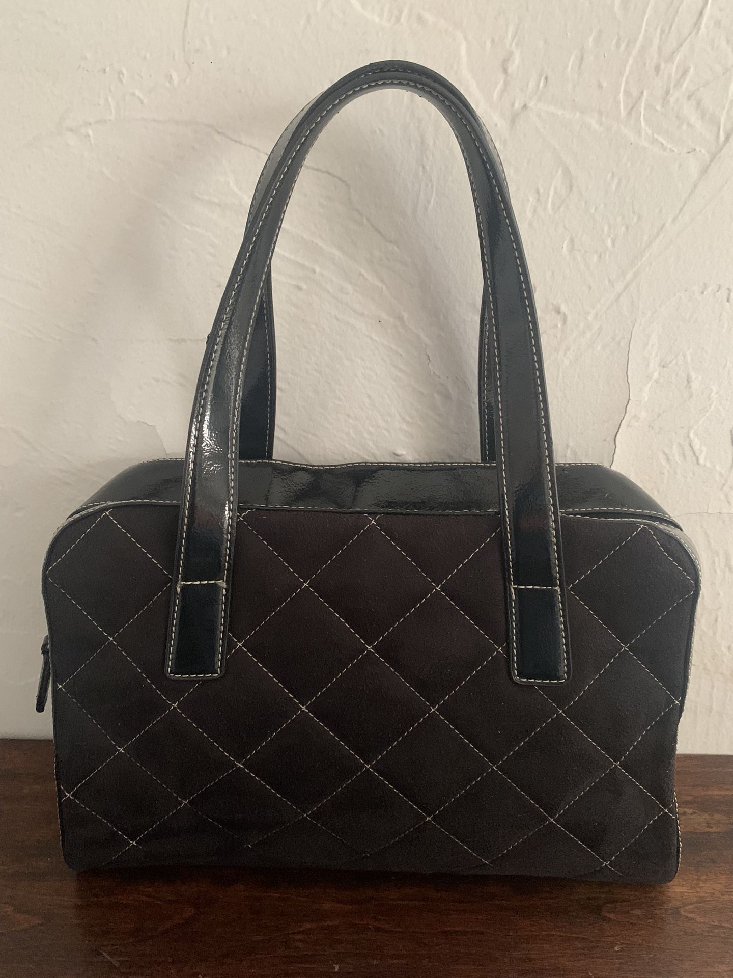 Black Quilted Suede Handbag Purse with Hi-Gloss Trim