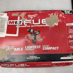 Milwaukee 12V Fuel Brushless 1/2 in Hammer Drill & 2.0Ah Battery & Bag 2504-21C 