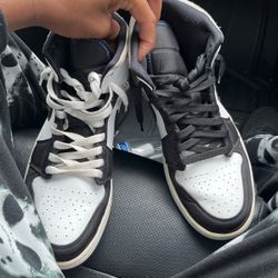 Jordan 1 Mid