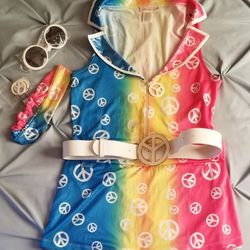 Sexy 60's Gal Size L adult but fits a size 6