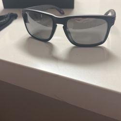 Oakley Sunglasses 