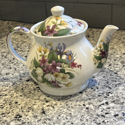 Sadler English Tea Pot With Floral Design 