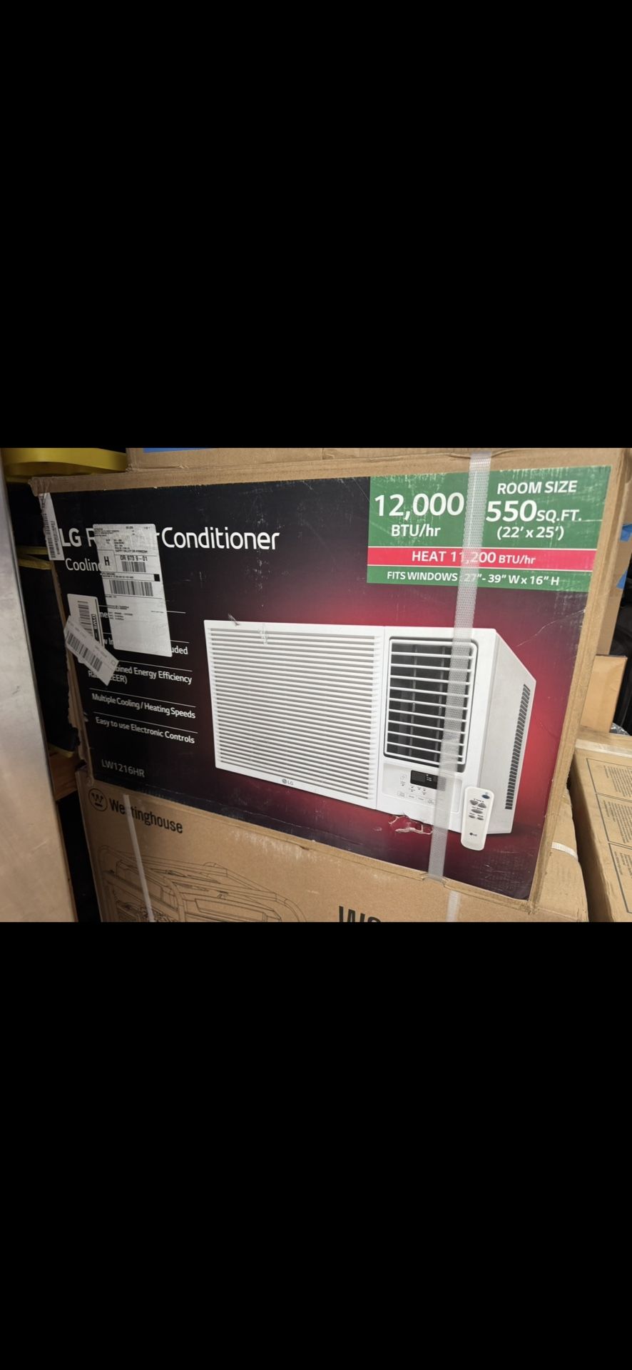 LG Air Conditioner / Heat 12000 BTU