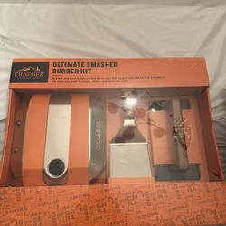 Traeger Ultimate Smashed Burger Kit 