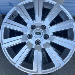 Range Rover Land Rover. (4) rims…..size (20)