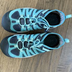 Women’s Keen Sandals Size 7