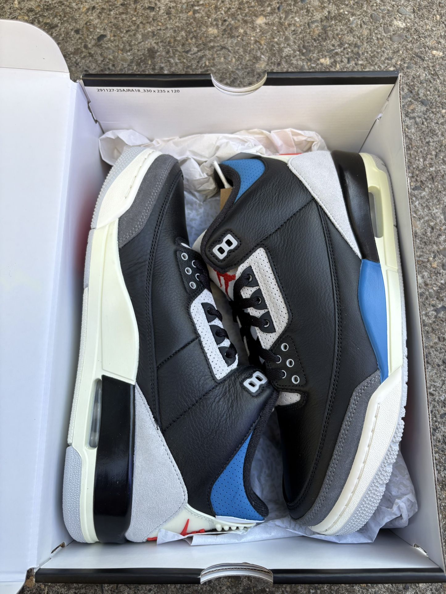 Jordan 3 “Air rare”