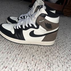 Jordan 1s Mochas