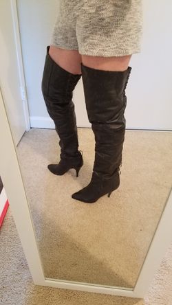Leather black boots