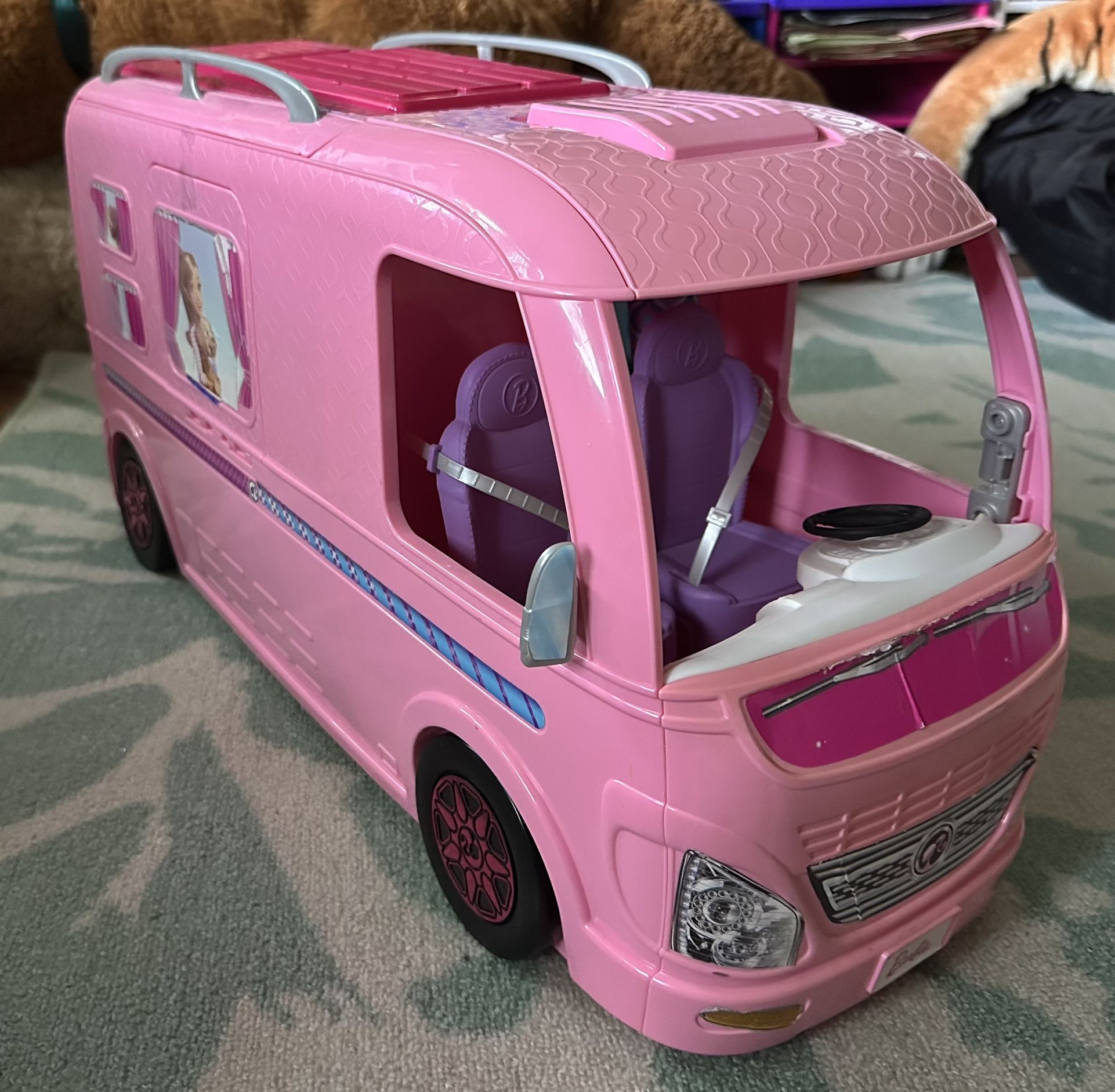 Barbie Dream Camper Pops Out Play set pool Fully Furnished