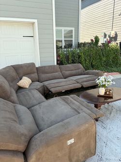 Free Delivery - Large Brown Power Reclining Sectional Sofa with USB Ports