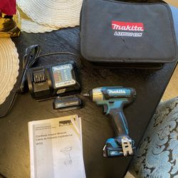 Makita 12v Impact Wrench 
