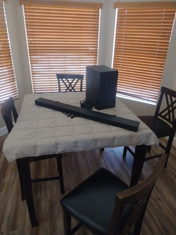 Samsung 5 .1 Bluetooth Base And Soundbat
