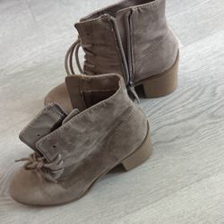Women’s Boots
