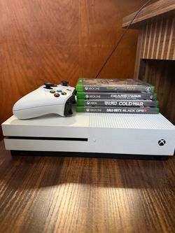 Microsoft Xbox One S 500GB / 1TB White Console Bundle w/ Controller & 4 Games (Call of Duty, Gears of War) - Tested