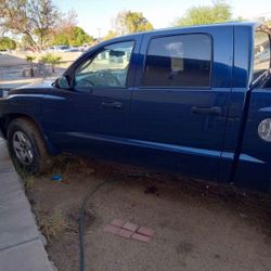 2005 Dodge Dakota