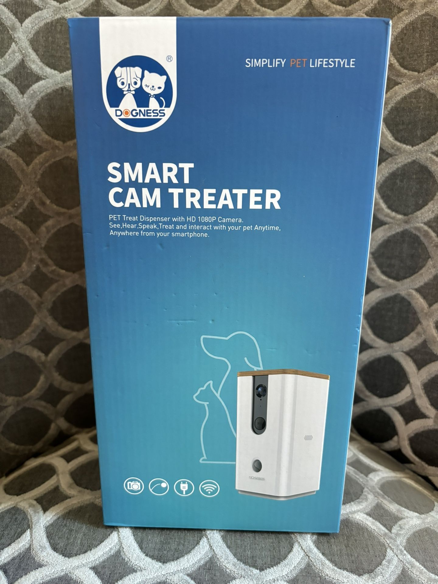 Dogness Smart Cam Treater Model T03 White