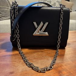 For Sale: Authentic Louis Vuitton Twist MM