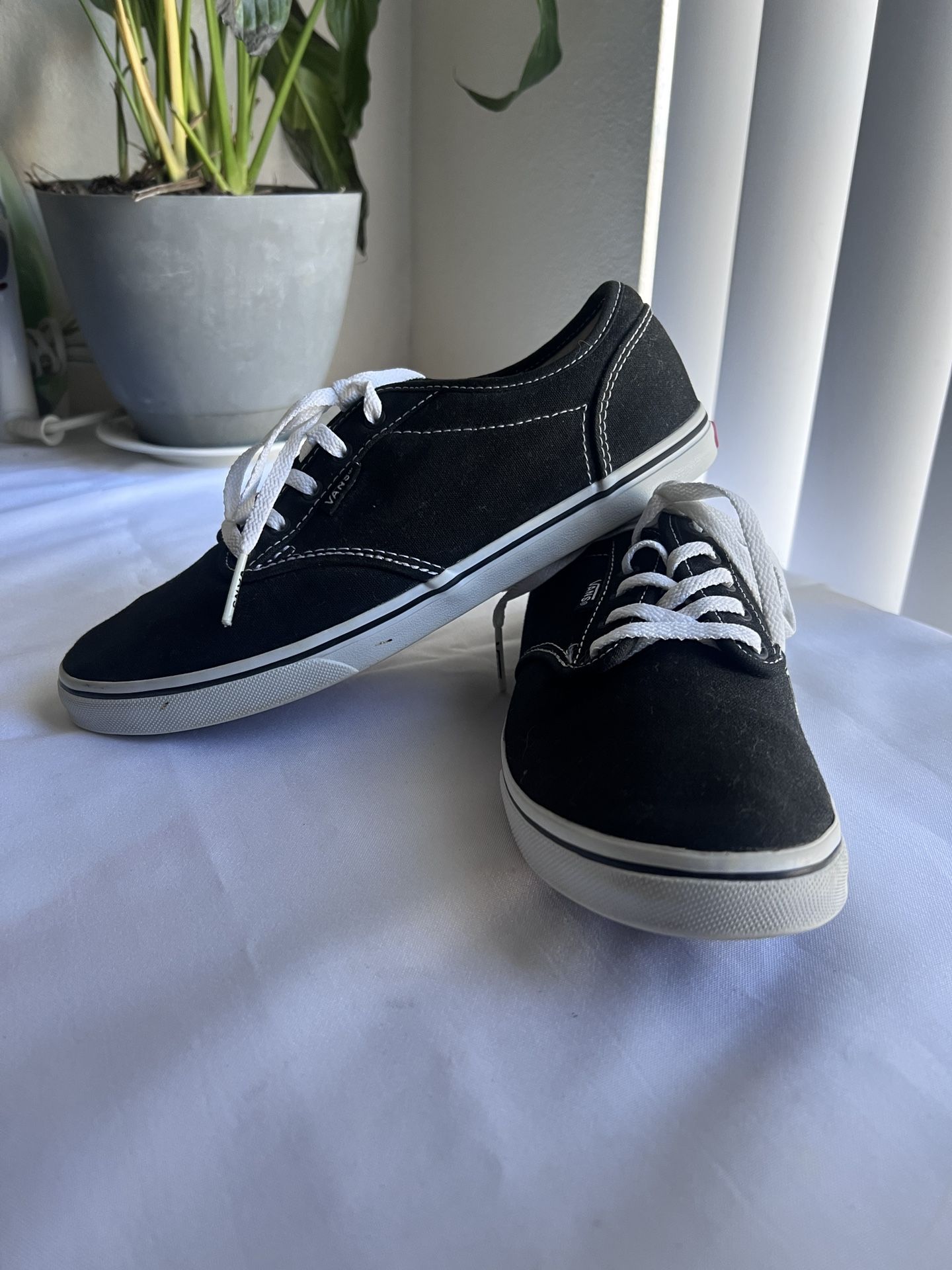 Vans Woman Size 8