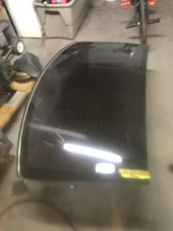 Backglass for 09 /15 Hyundai Geneses also have more parts!