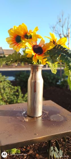 Custom flower vase