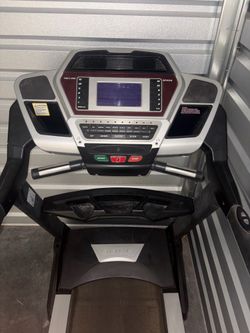 Sole F80 Treadmill ( OBO !!! )
