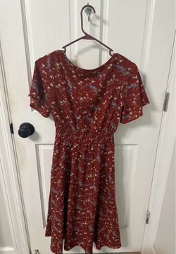 Maroon Floral Midi Dress Size Medium