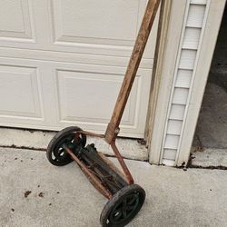 Vintage/ Antique Push Lawn Mower