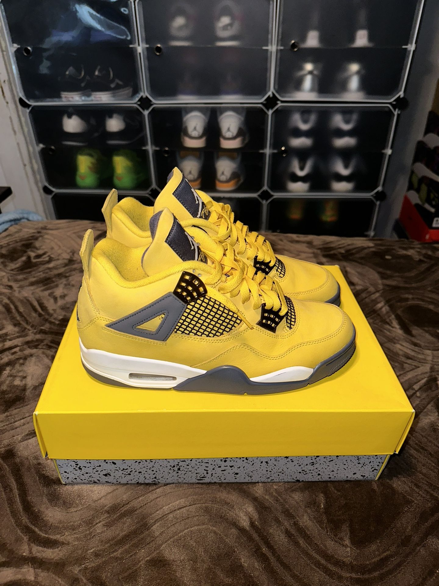 Air Jordan Retro 'Lightning' 2021