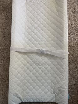 Stain Free Diaper Changing Mat (like New)