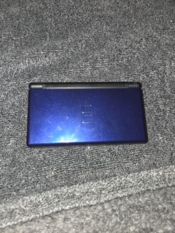 Nintendo ds lite (near perfect condition)