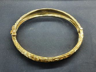 Bangle Bracelet - Yellow Gold 14k (.585) 22.1 grams 6 inch