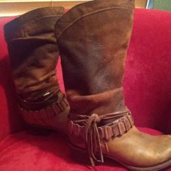 Women's Corral Boots 7 1/2
