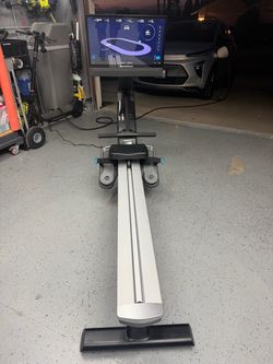 iFIT NordicTrack RW 900 Rower-NTRW19425 used only 2 times