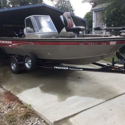 16’ Tracker 30 Year Anaverary 