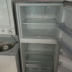 Refrigerator and Washer/Dryer Bundle