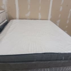 Pillow Top Queen Size 