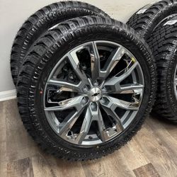 NEW 22 inch gm style wheels wrapped in 305/45r22 atturo xt tires