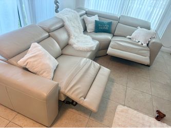 Modern Sofa - Recliner