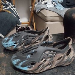 Adidas Foam Runner Shoe